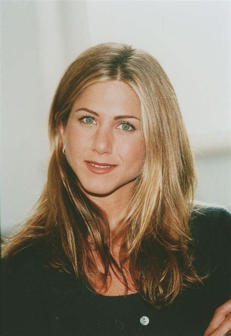 jennifer aniston lipstick